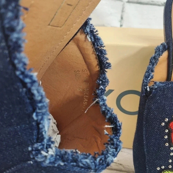 YOKI Willas 71 DARK DENIM Low Heal Slip On Embroidery Rose Beauty Beast Shoes - Picture 8 of 14